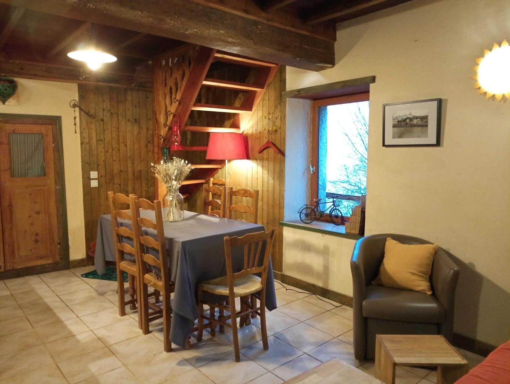 Gites Des Esselards Yzeron Exterior photo