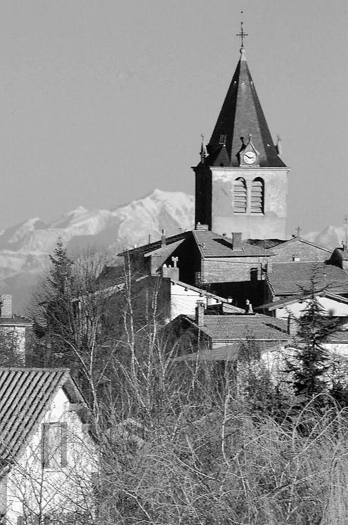 Gites Des Esselards Yzeron Exterior photo