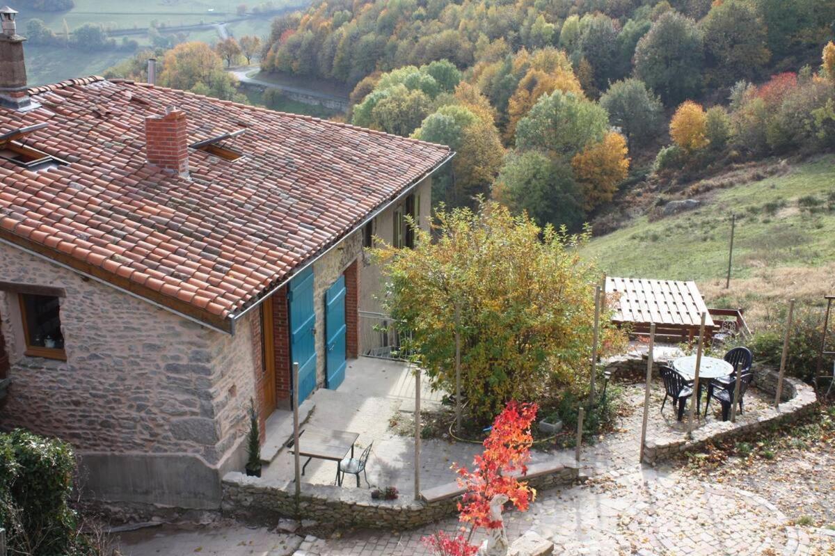 Gites Des Esselards Yzeron Exterior photo