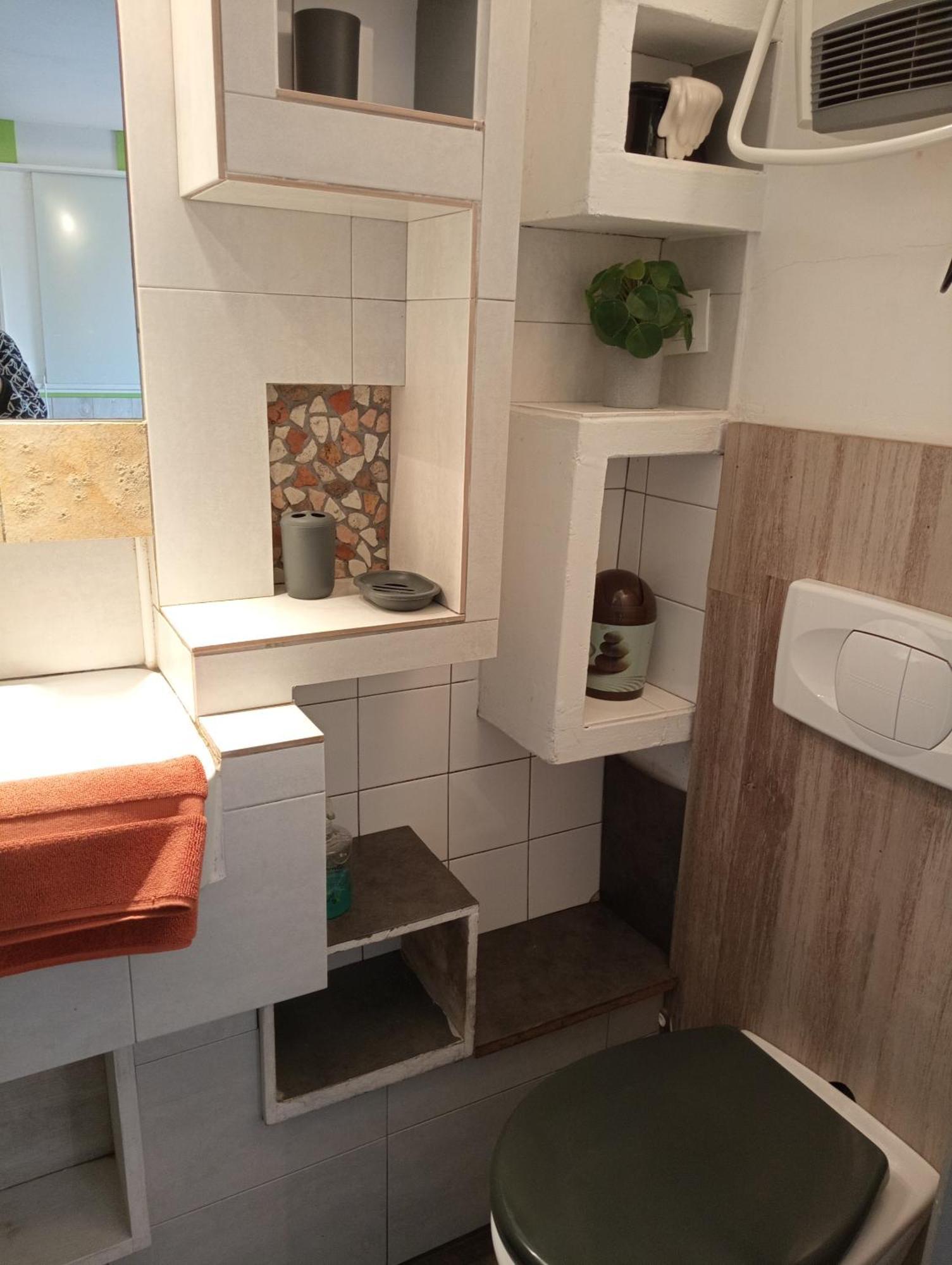 Gites Des Esselards Yzeron Room photo